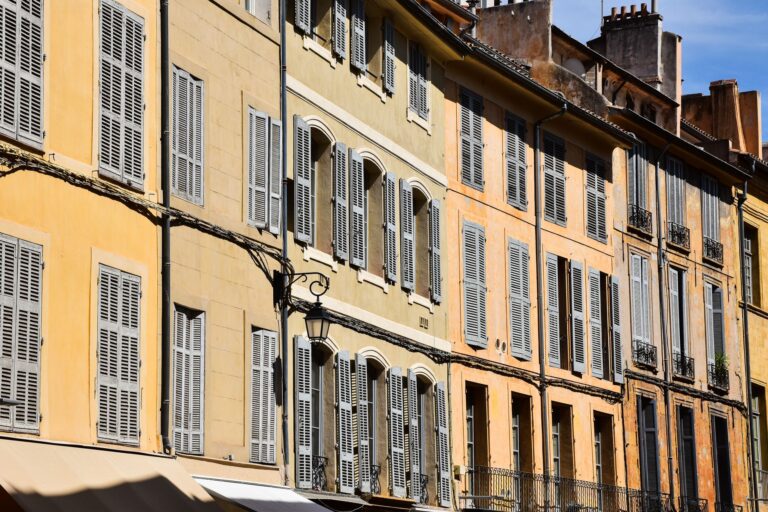 Quels sont les secteurs immobiliers en plein essor pour un investissement ?