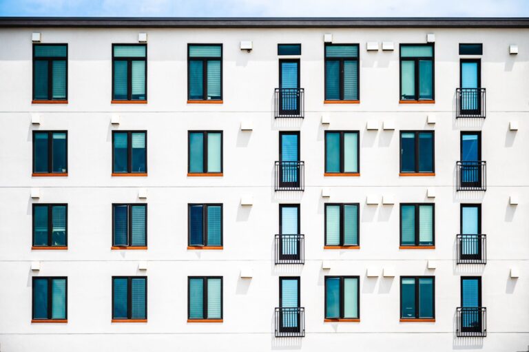 Encadrement des loyers, la Cour pointe un biais de surface